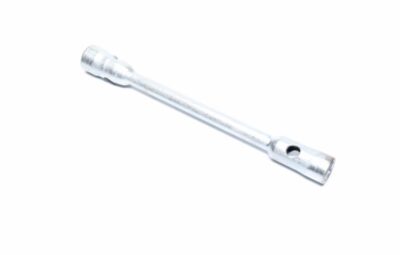 Ключ балонний МАЗ, КАМАЗ, КРАЗ, ВАЛДАЙ (30х32) (L=410-420 mm)